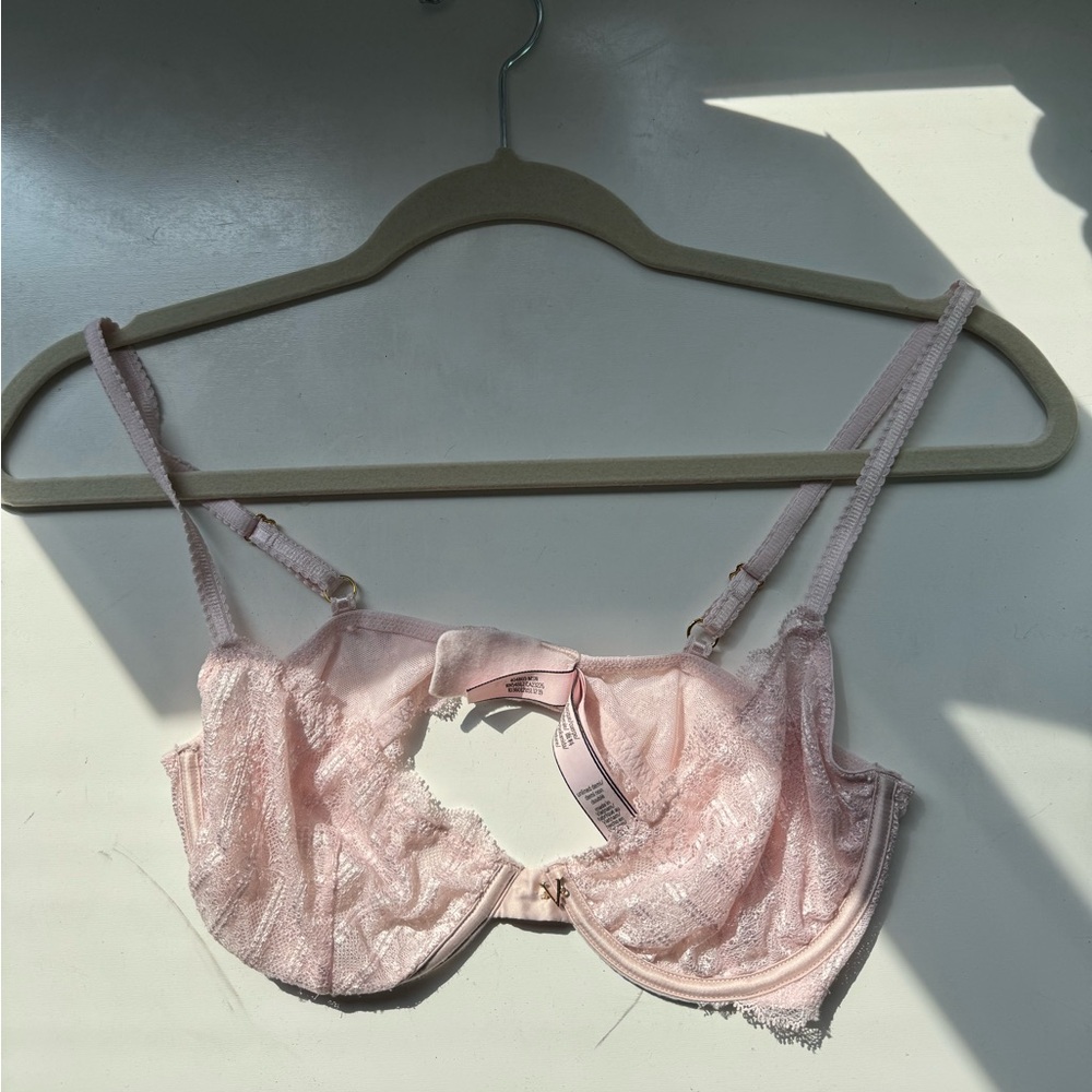 Victoria Secret Pink Breathable Lace Croquette Wireless Wear Anywhere Bra 32C